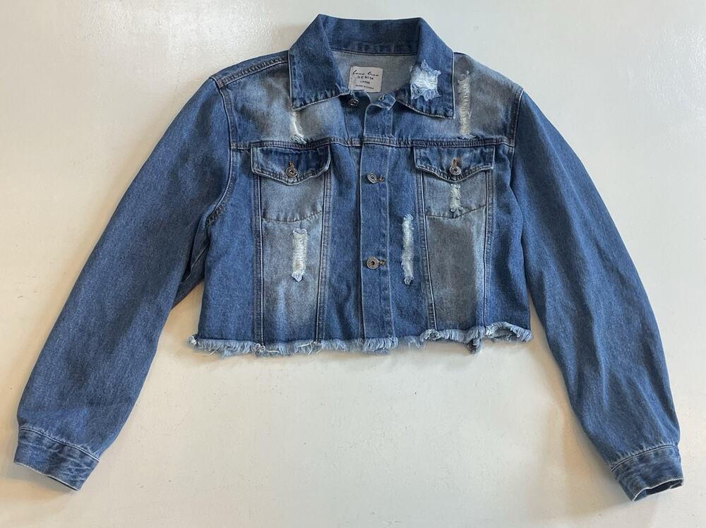 Love Tree Denim Jean Jacket Womens Large Blue Cropped Short Length Distressed